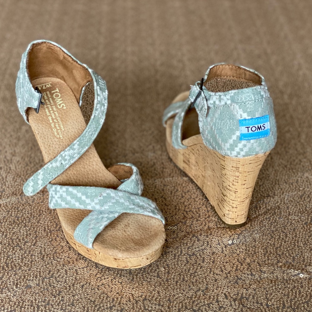 Aztec Sage Toms Wedges *RePosh*